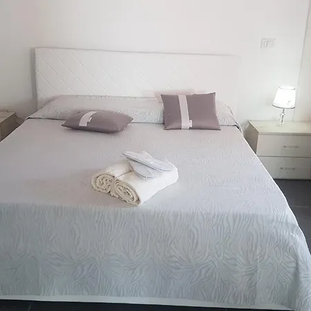 Lilium In Bed and Breakfast
